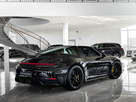 Porsche 911 3 of 5