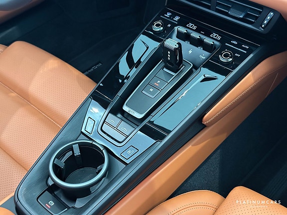 Porsche 911 17 of 26