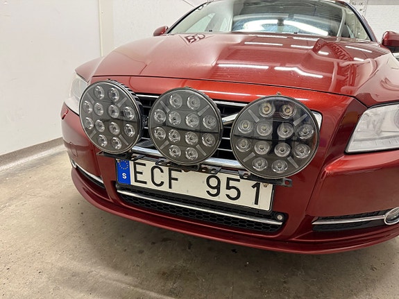 Volvo S80 3 of 5