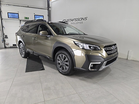 Subaru Outback 3 of 5