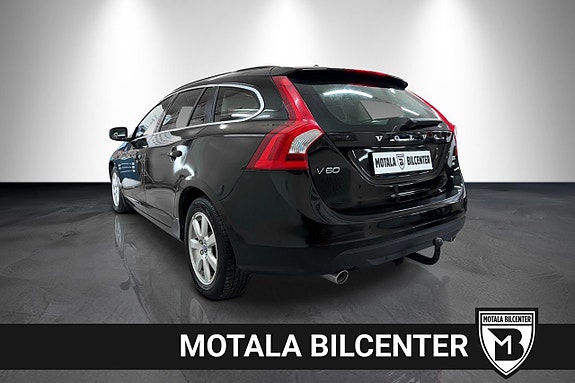 Volvo V60 4 of 5