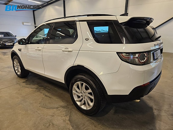 Land Rover Discovery Sport 4 of 5
