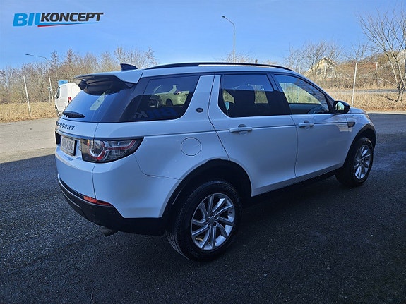 Land Rover Discovery Sport 4 of 5