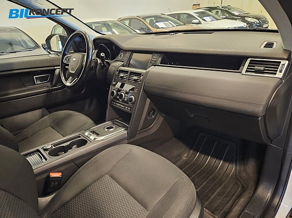 Land Rover Discovery Sport 10 of 17