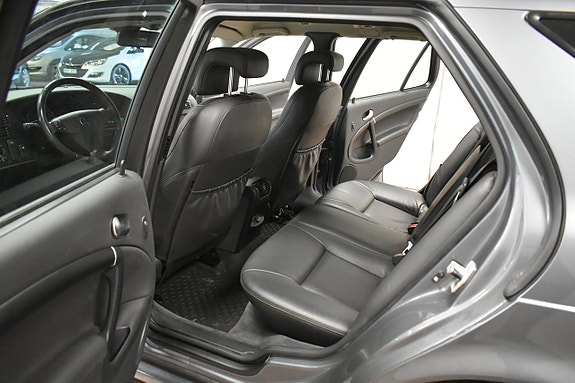 Saab 9-5 12 of 17