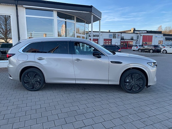 Mazda CX-80 4 of 5