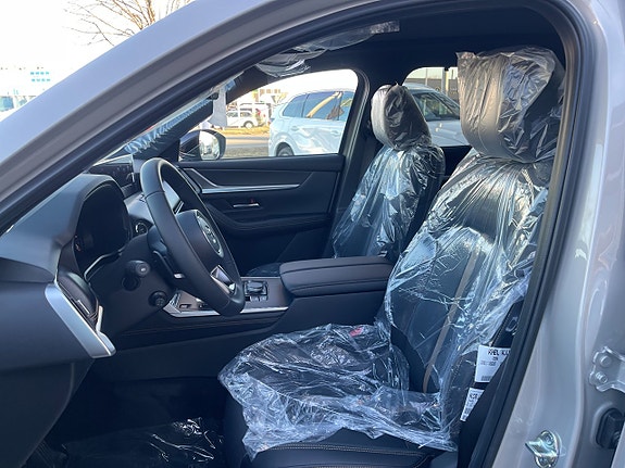 Mazda CX-80 7 of 17