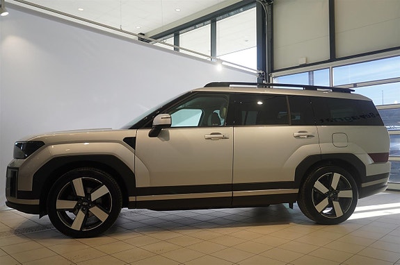 Hyundai Santa Fe 3 of 17