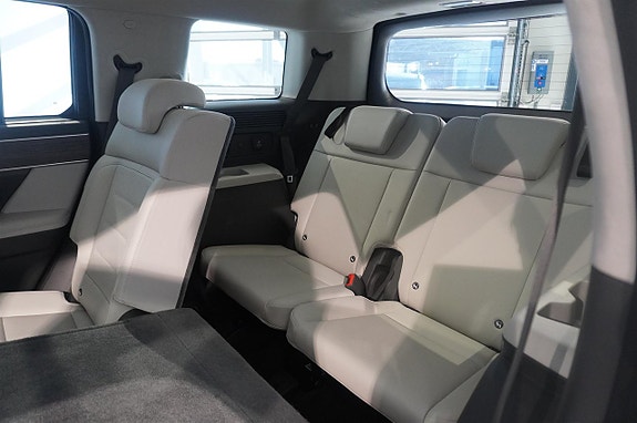 Hyundai Santa Fe 5 of 17