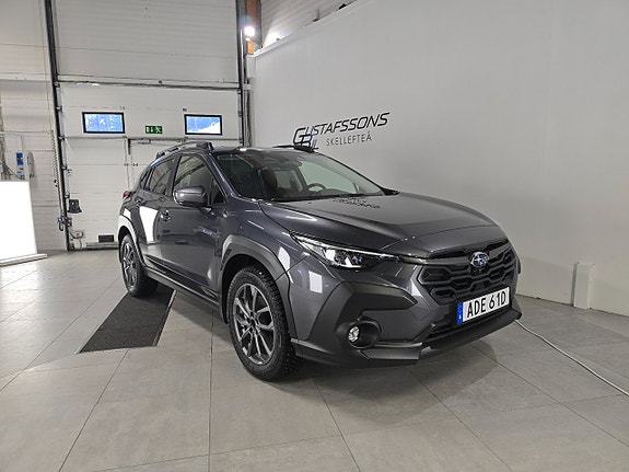 Subaru Crosstrek 2 of 5
