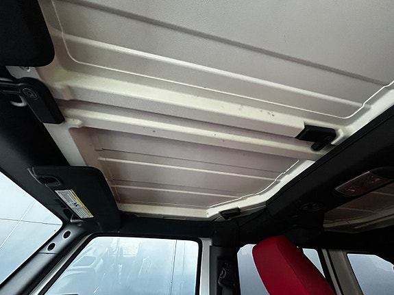Jeep Wrangler Unlimited 21 of 23