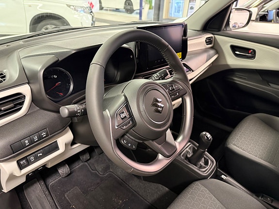 Suzuki Swift 4 of 5