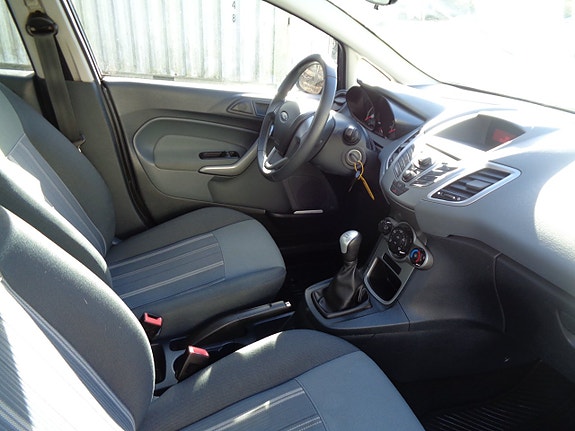Ford Fiesta 7 of 10