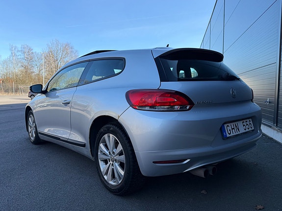 Volkswagen Scirocco 2 of 7