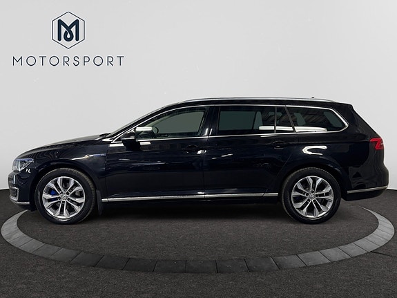 Volkswagen Passat 4 of 5