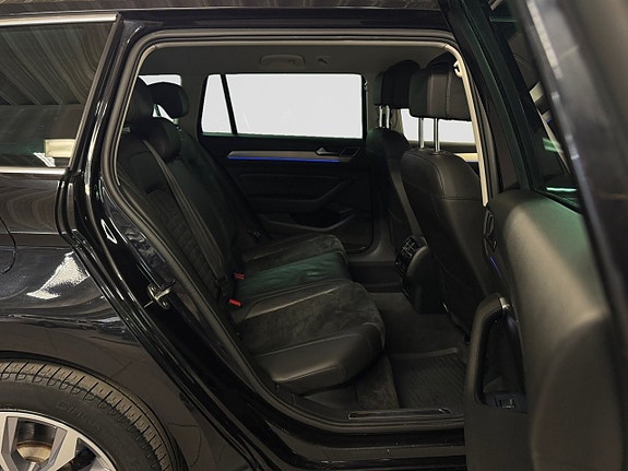 Volkswagen Passat 26 of 27