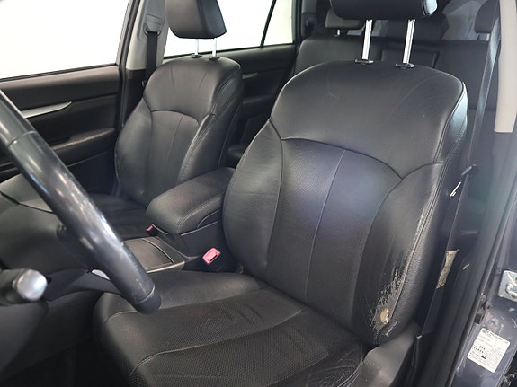 Subaru Legacy Outback 8 of 10