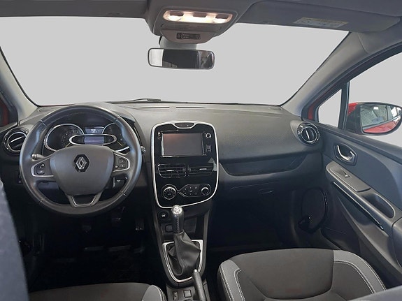 Renault Clio 9 of 16