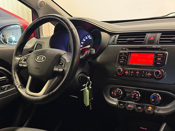 Kia Rio 23 of 26