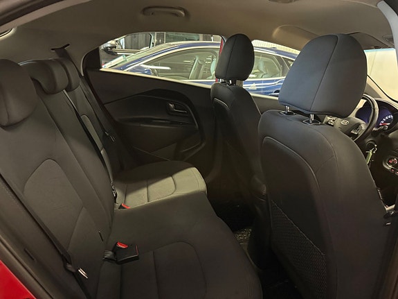 Kia Rio 22 of 26