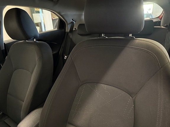 Kia Rio 9 of 26