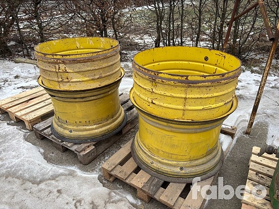 30 tums John Deere Dubbelmontagefälgar (120958)