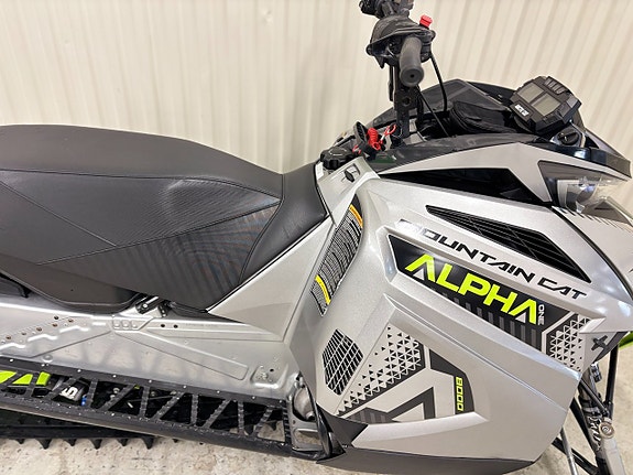 Arctic Cat Mountain Cat A1 ES 154" 6 of 12