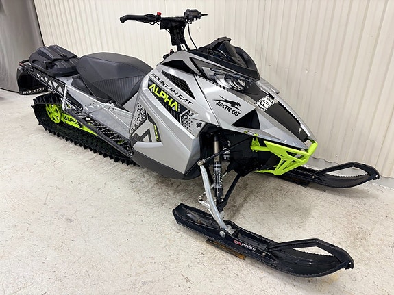 Arctic Cat Mountain Cat A1 ES 154" 2 of 5