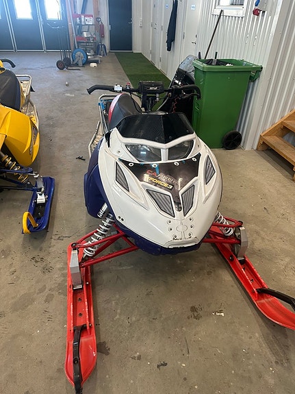 Polaris IQ 600 R