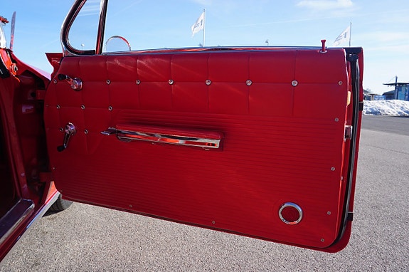 Chevrolet Impala 24 of 29