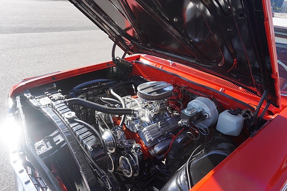Chevrolet Impala 28 of 29