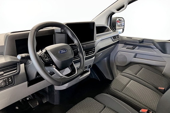 Ford Transit Custom 7 of 14