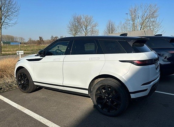 Land Rover Range Rover Evoque 2 of 5
