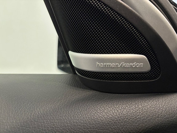 Mercedes-Benz A250 16 of 17