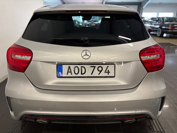 Mercedes-Benz A250 8 of 17