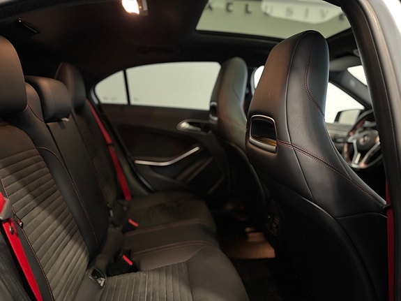 Mercedes-Benz A250 13 of 17