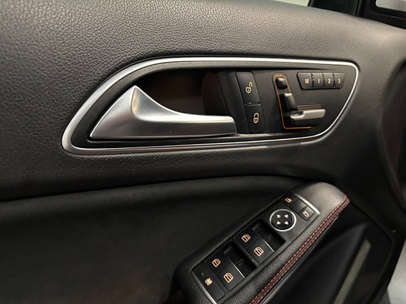 Mercedes-Benz A250 17 of 17