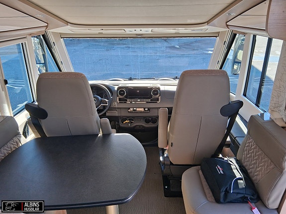 Carthago C-Tourer 143 LE / Mercedes / Automat 13 of 21