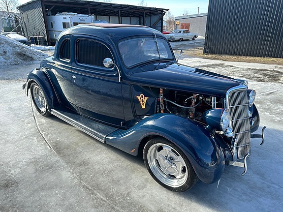 Ford Model 48 3 of 5