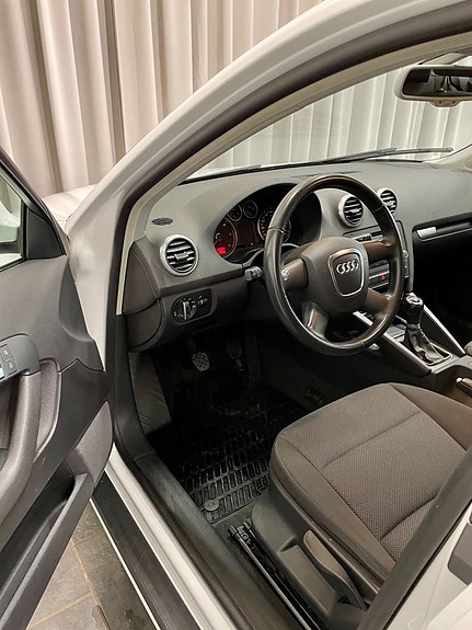 Audi A3 6 of 21