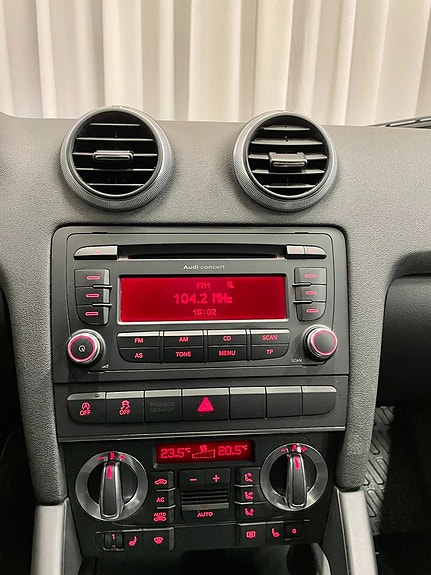 Audi A3 8 of 21