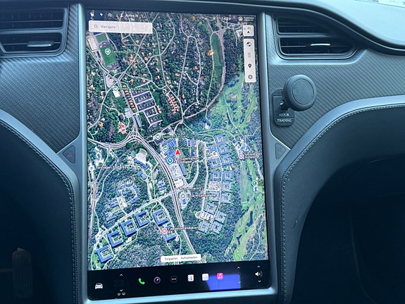 Tesla Model S 19 of 26