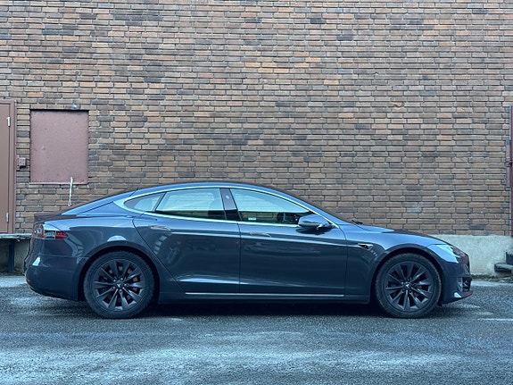 Tesla Model S 6 of 26