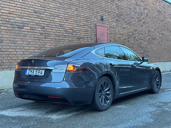 Tesla Model S 5 of 5