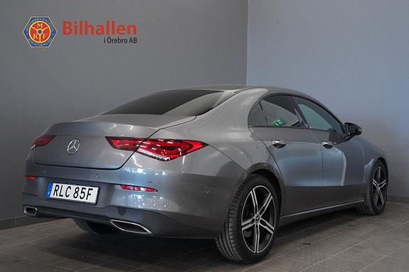 Mercedes-Benz CLA200 2 of 5