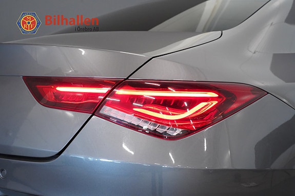 Mercedes-Benz CLA200 4 of 5