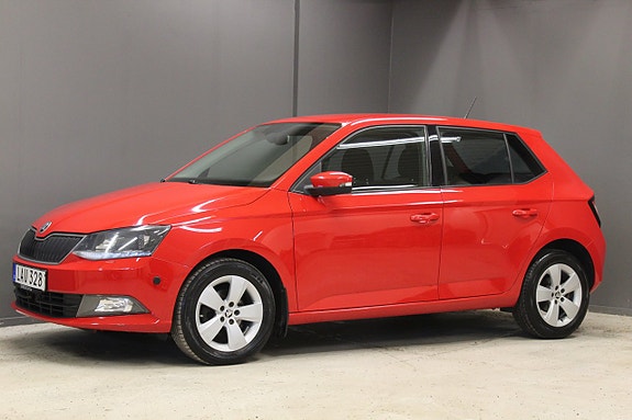 Skoda Fabia 2 of 5