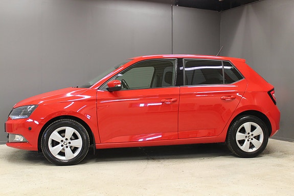 Skoda Fabia 3 of 5