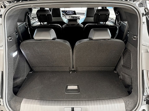 Peugeot 5008 17 of 18