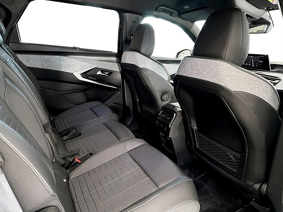 Peugeot 5008 13 of 18